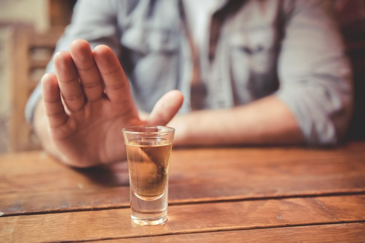 Conheça algumas dicas de como parar de beber